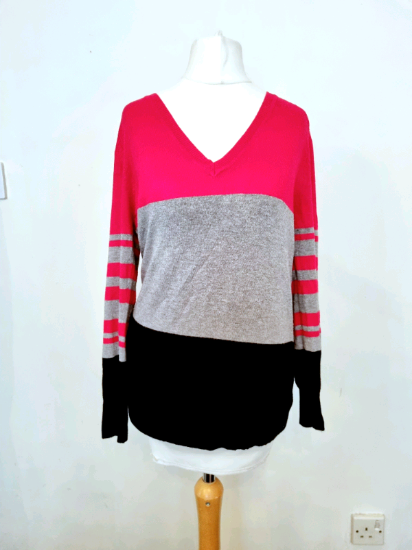 tu red jumper